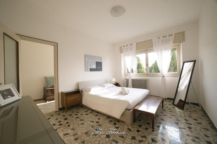Casa Vacanze Gli Ulivi Del Lago Villa Sale Marasino Exterior foto